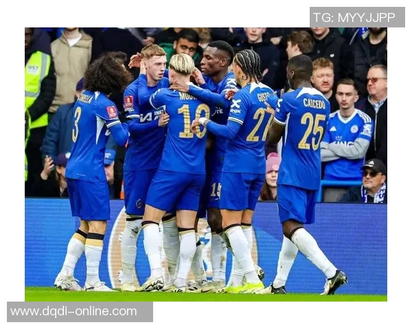 曼联在足总杯激战中逆转波尔图补时绝杀引发全场狂欢