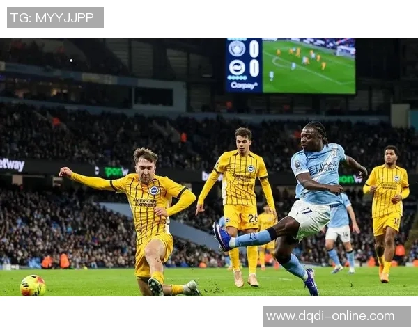 欧冠激战曼城与那不勒斯战成平局争议判罚引发全场热议 欧冠激战曼城与那不勒斯战成平局争议判罚引发全场热议