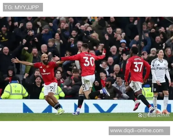 英超冷门：那不勒斯3-0击败AC米兰红牌事件引发全场热议