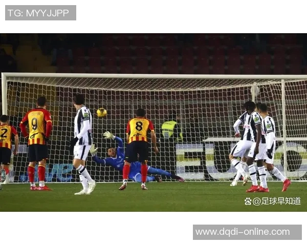 欧联杯巴黎圣日耳曼大胜多特蒙德争议判罚引发全场热议